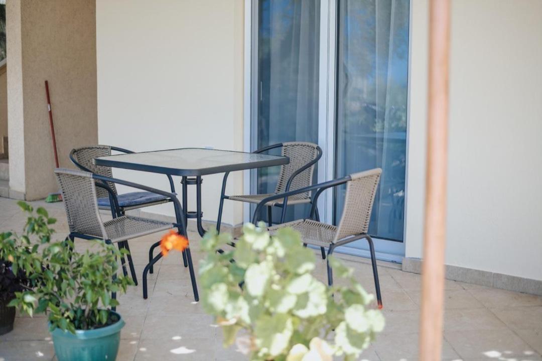 Olive Garden Apartment Bar Εξωτερικό φωτογραφία